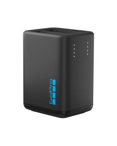 GoPro Dubbele Lader voor HERO13, laadt twee HERO13-batterijen tegelijkertijd op voor langdurig gebruik.