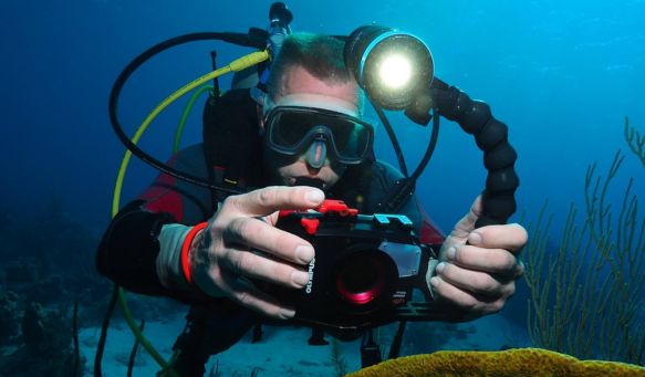 Onderwatercamera, flitser of videolanmpen huren