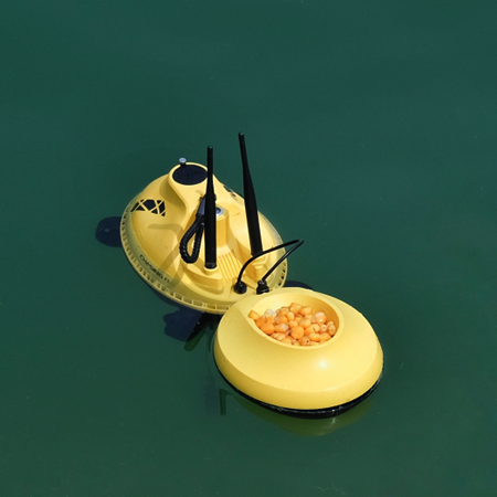 Fish finder drone met voerboot (aas boot)